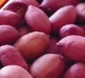 Red-skinned roasted peanuts